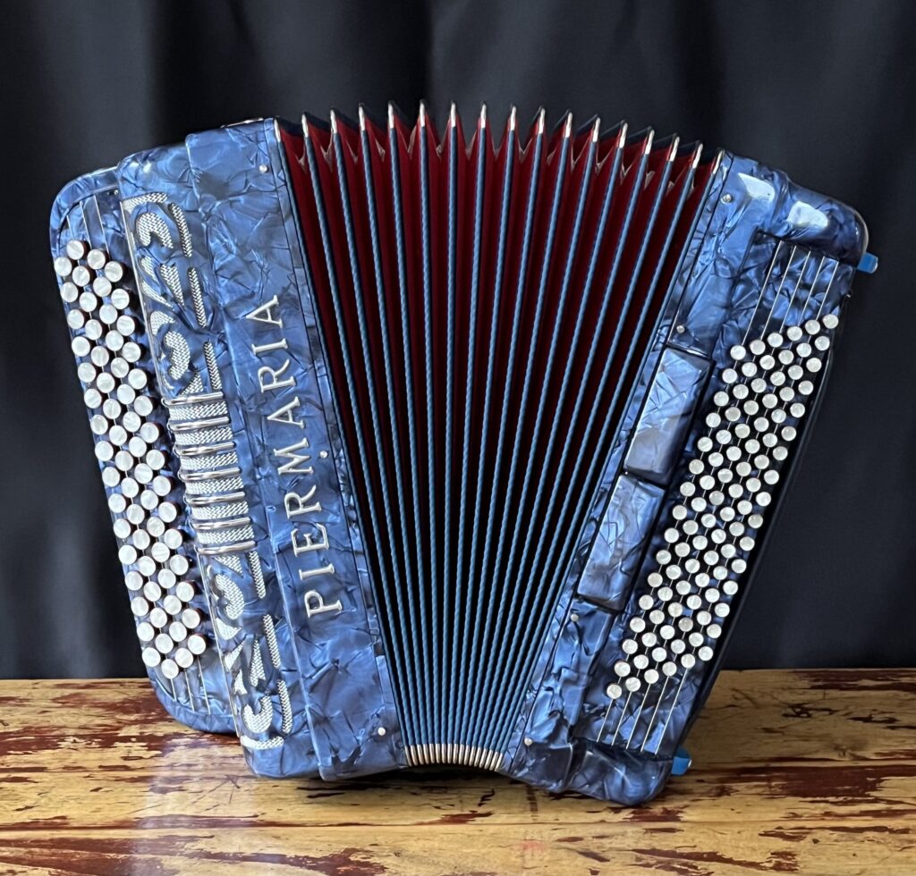 Accordeon-2-Occasion-Piermaria-P312-Bleu-marbre-Accordeons-Paris-Sud