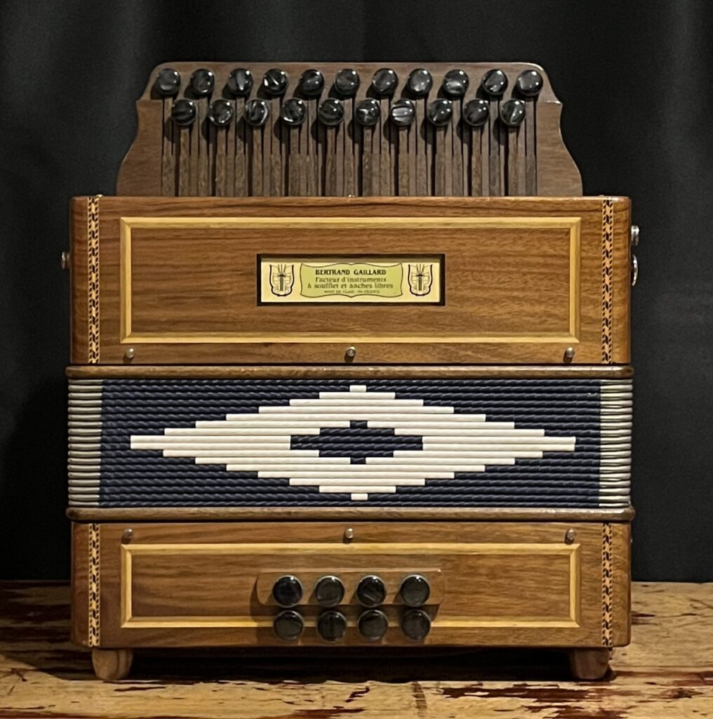 Accordéon diatonique-occasion-Saltarelle- La,Ré-Accordéons Paris Sud