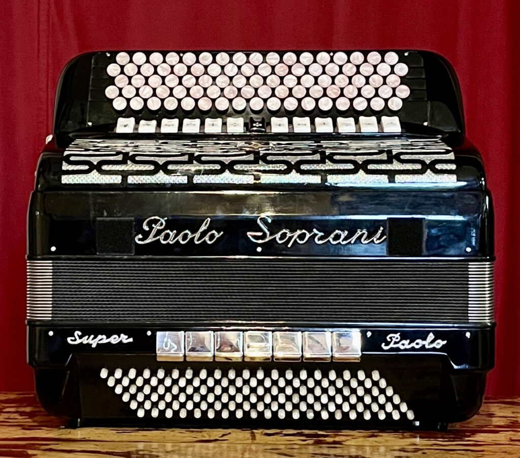 Accordéon-occasion-Paolo Soprani-4 voix-Accordéons Paris Sud